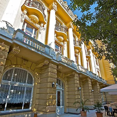 Riviera Konukevi 2*