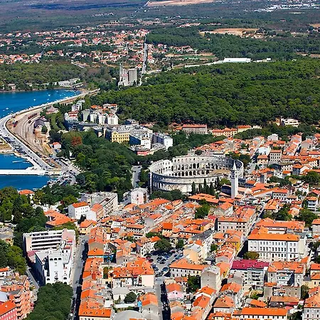Konukevi Riviera