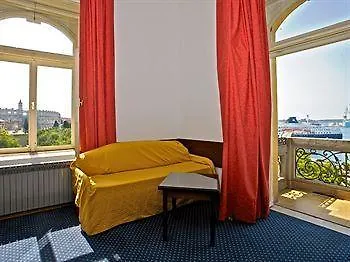 Riviera Gæstehus 2*