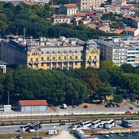 Konukevi Riviera